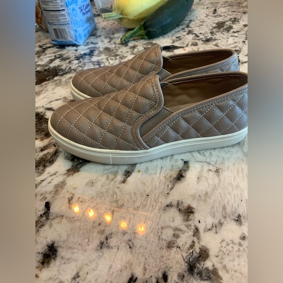 ECENTRCQ Steve Madden - Picture 3 of 6